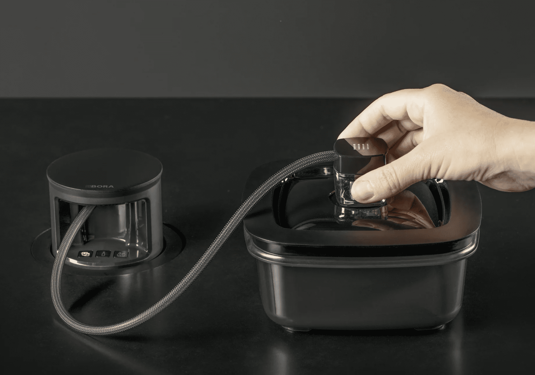 Black QVAC Vacuum Sealer Bora